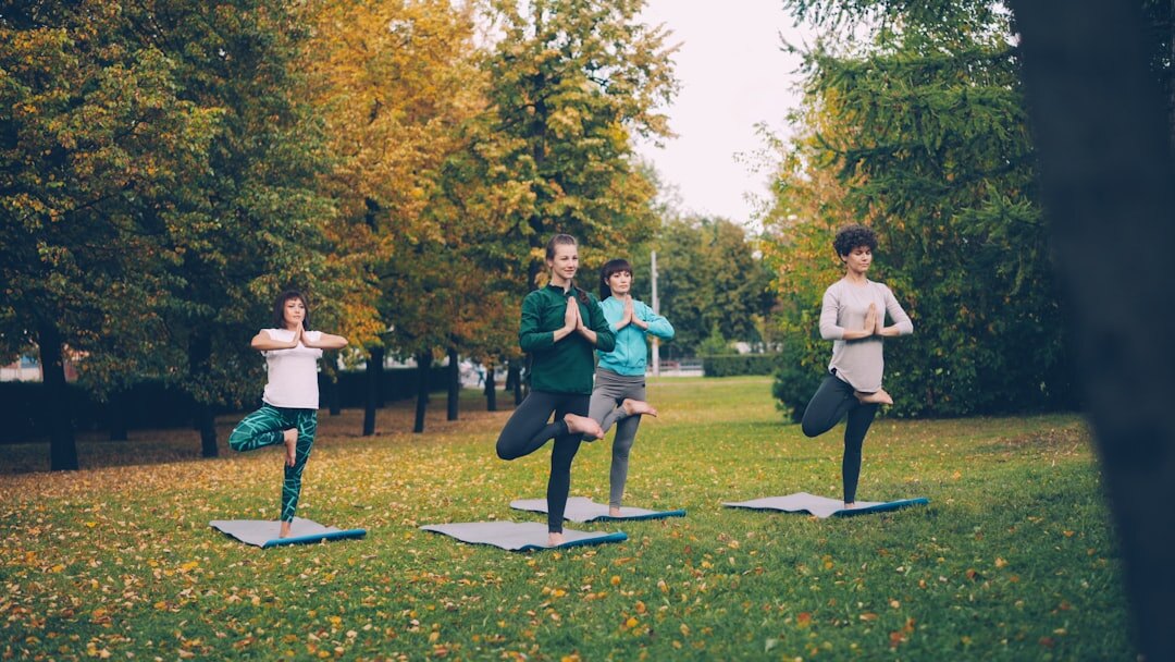senior fitness class outdoors